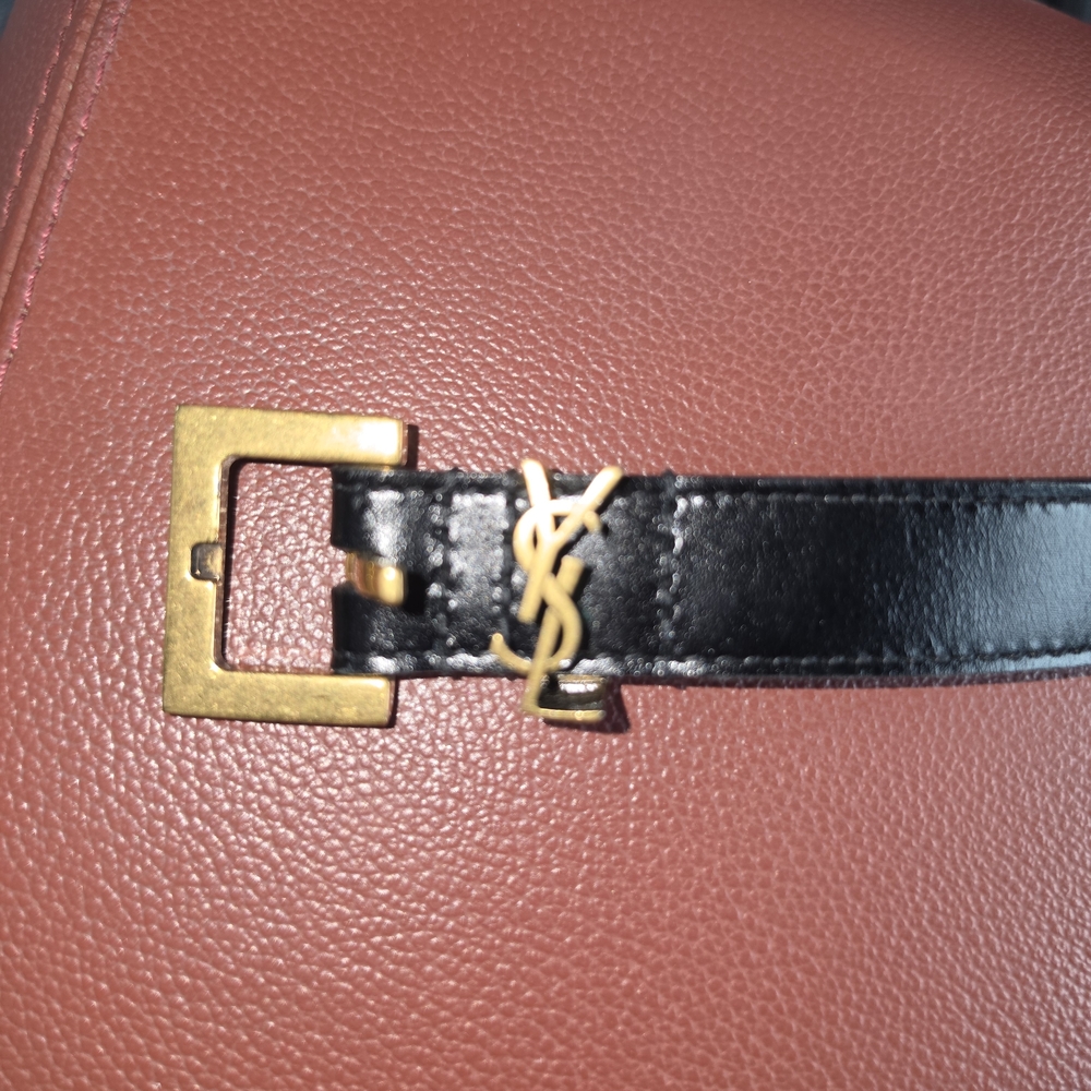 Saint Laurent Cassandre Belt with Square Buckle in Smooth Leather - Picture 4 of 4